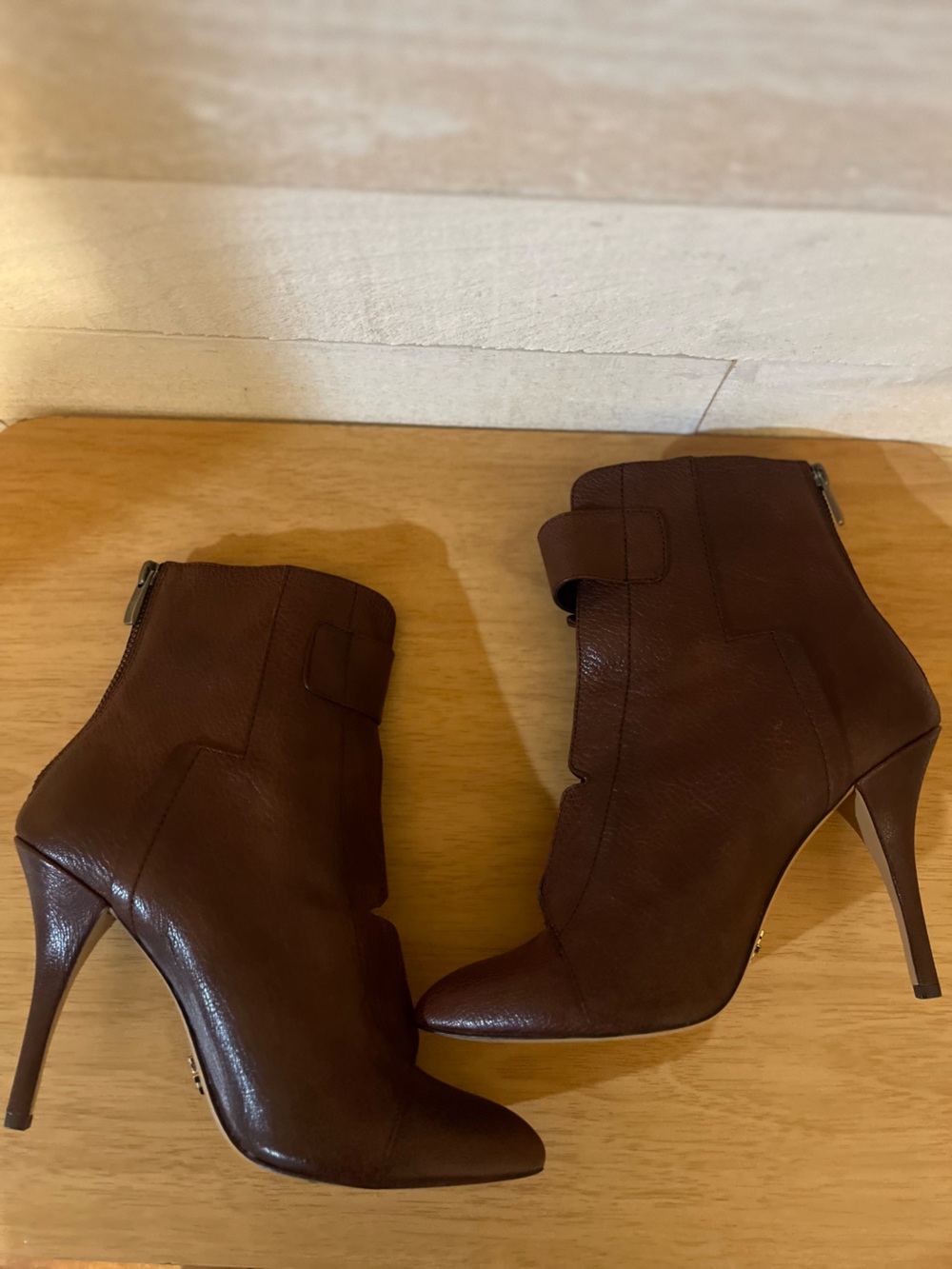 Pour La Victoire Brown Leather Pointed Ankle Booties - Picture 9 of 11